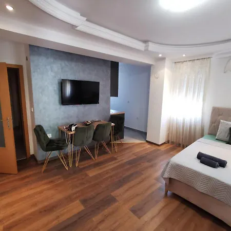 House Petar Apartment *